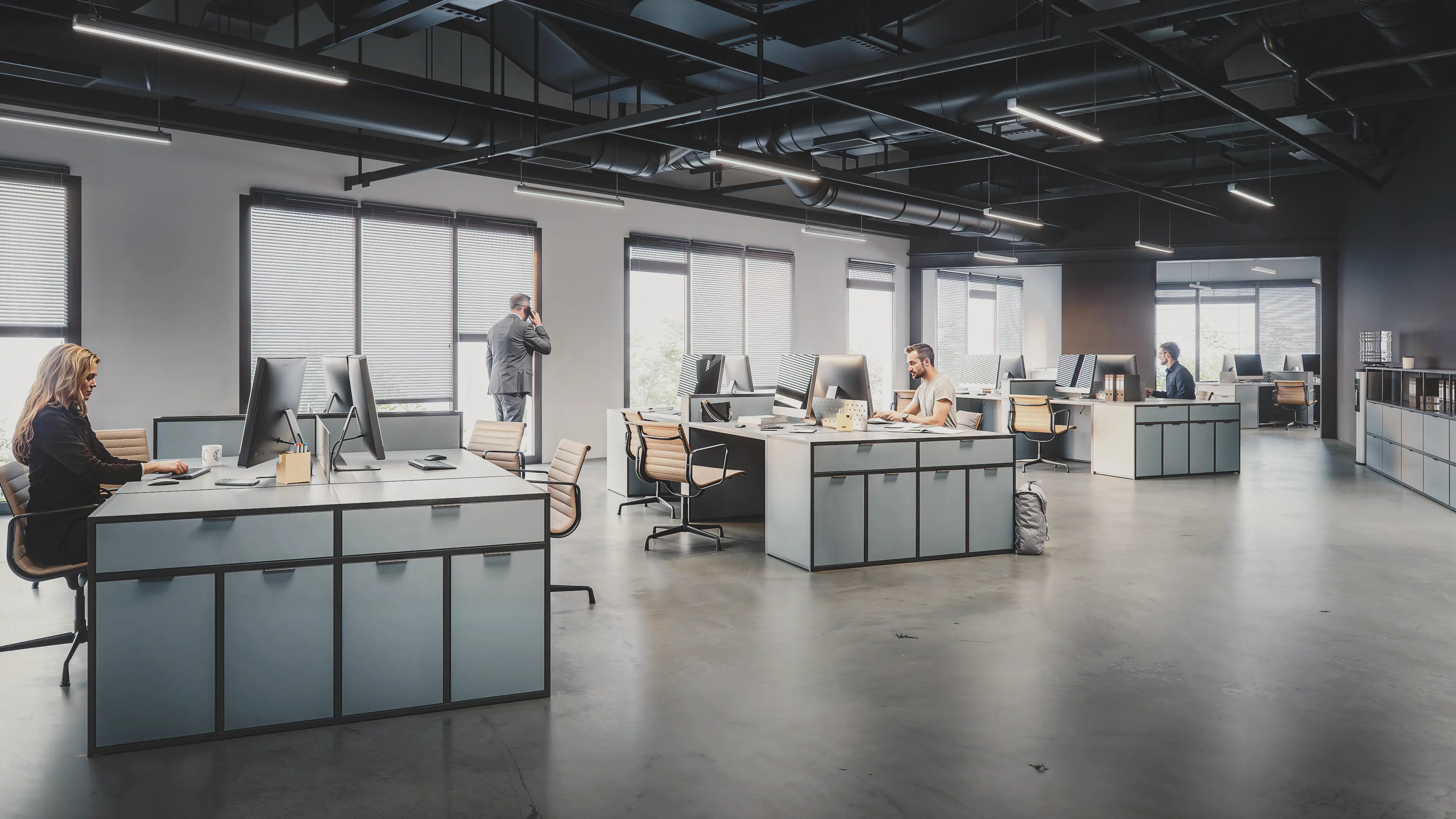 Mobilier de bureau sur mesure modulaire et évolutif en aluminium, postes de travail design et ergonomiques de haute qualité.